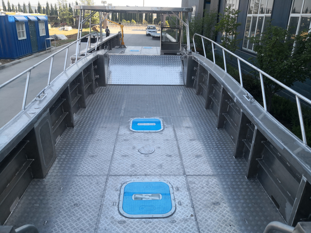 Embarcação de Desembarque de 11m para Transporte de Carga